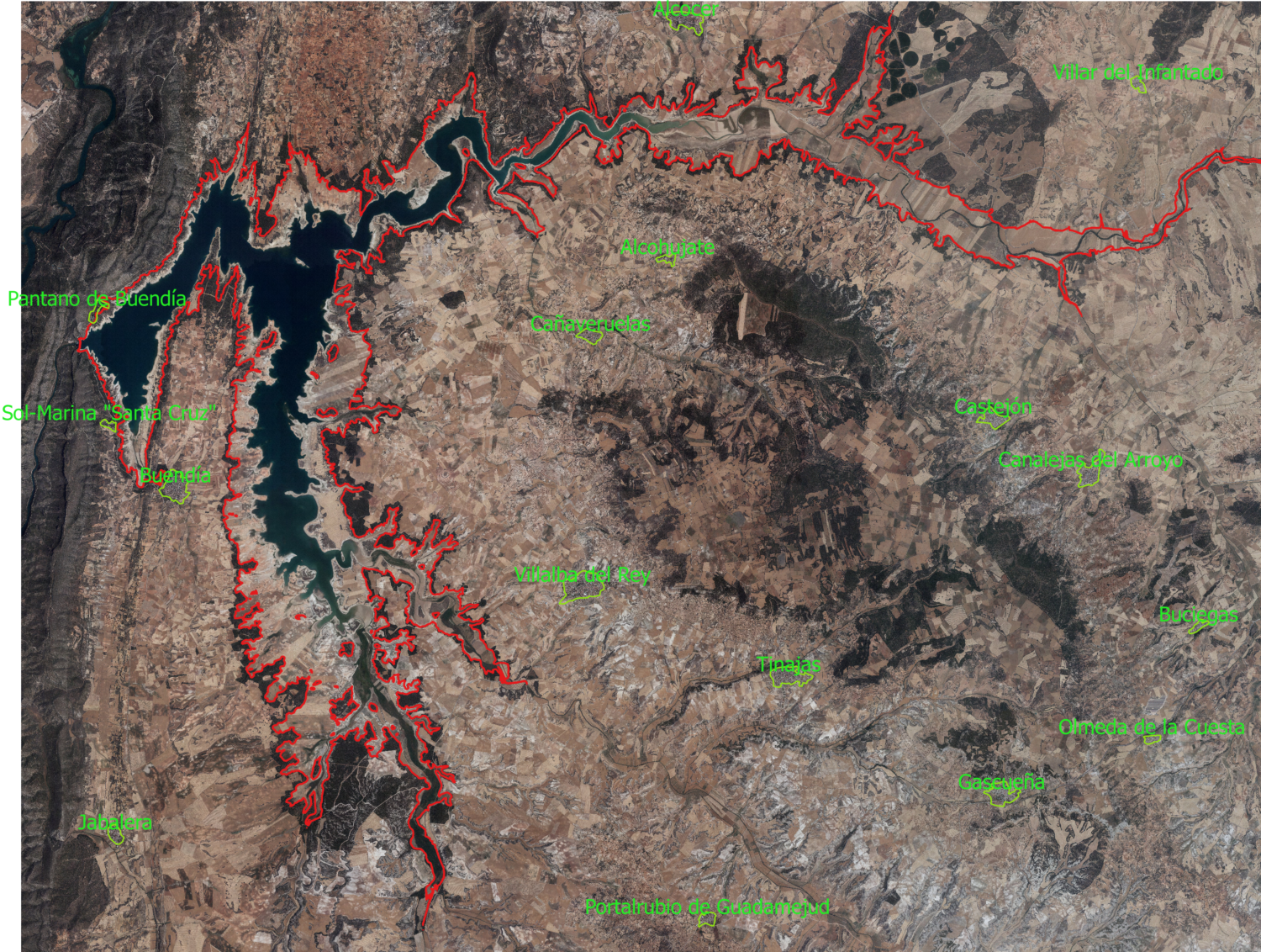 Vista aérea del embalse de Buendía. En rojo, marcado el máximo nivel normal de embalse. Elaborado a partir de la ortofoto del PNOA, editada en primavera de 2016, facilitada por el IGN.