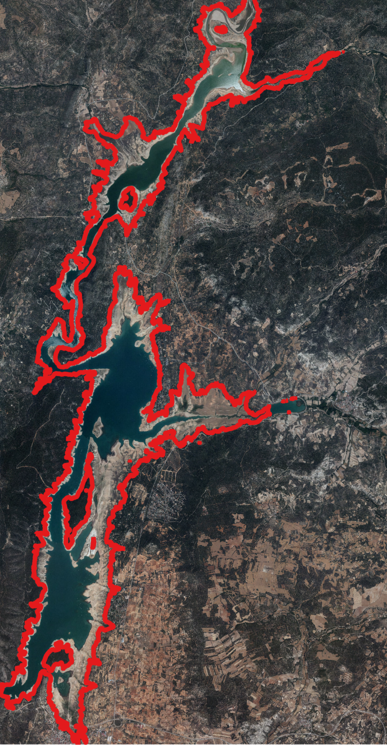 Vista aérea del embalses de Entrepeñas. En rojo, marcado el máximo nivel normal de embalse. Elaborado a partir de la ortofoto del PNOA, facilitada por el IGN.